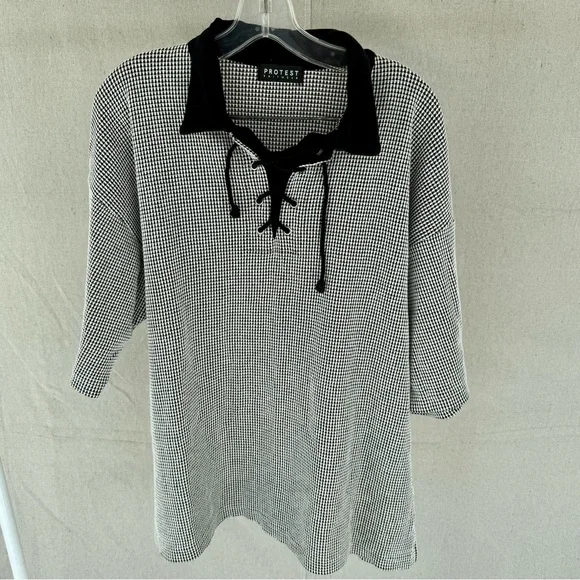 Vintage Protest Knitwear Black/White Knit Men's Short Sleeve Shirt See Measure. - Picture 2 of 5